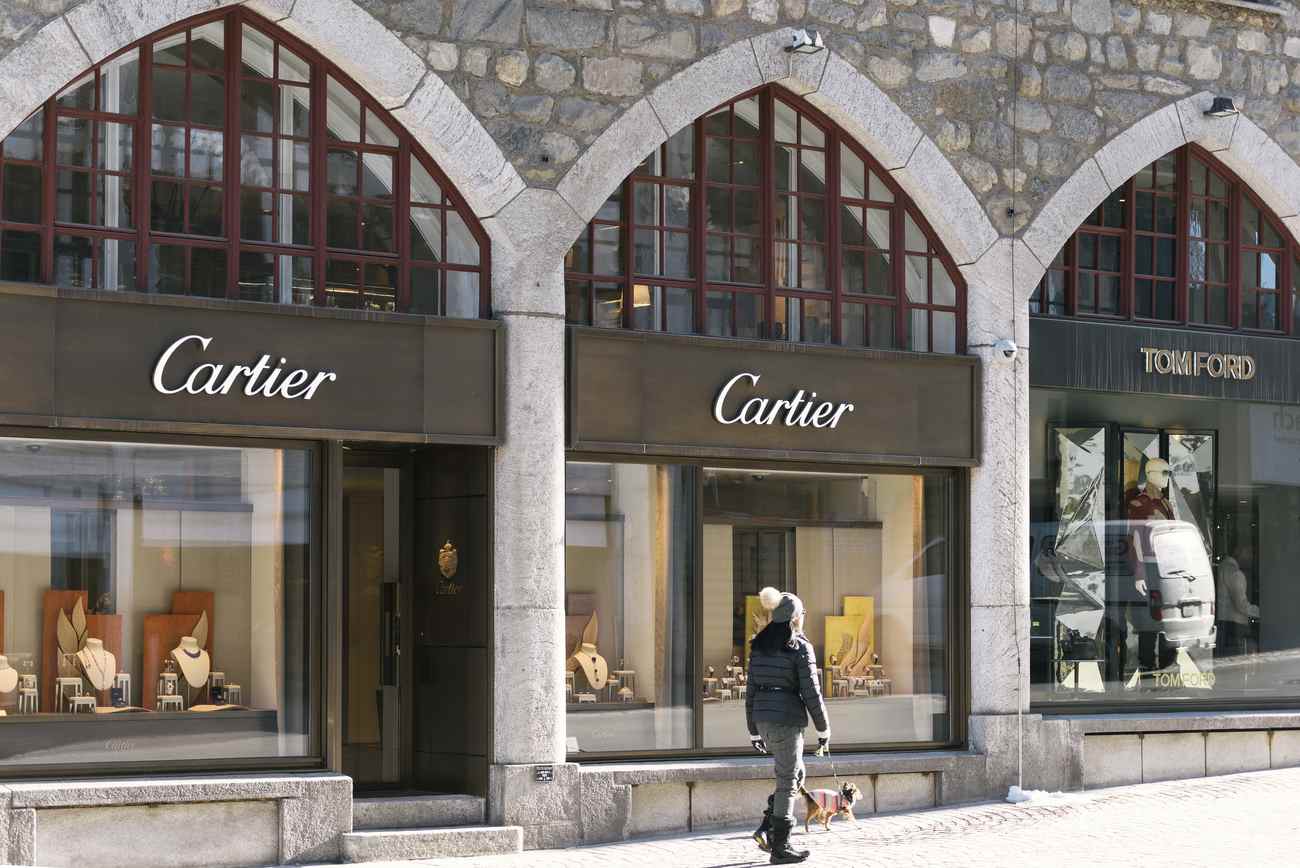 Cartier Luxury Watches Defy Market Downtrend