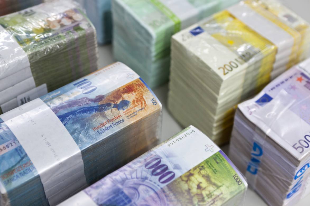 Switzerland&#8217;s Economy Boasts CHF 61 Billion Surplus