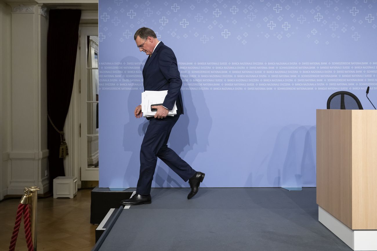 SNB Chairman Steps Down